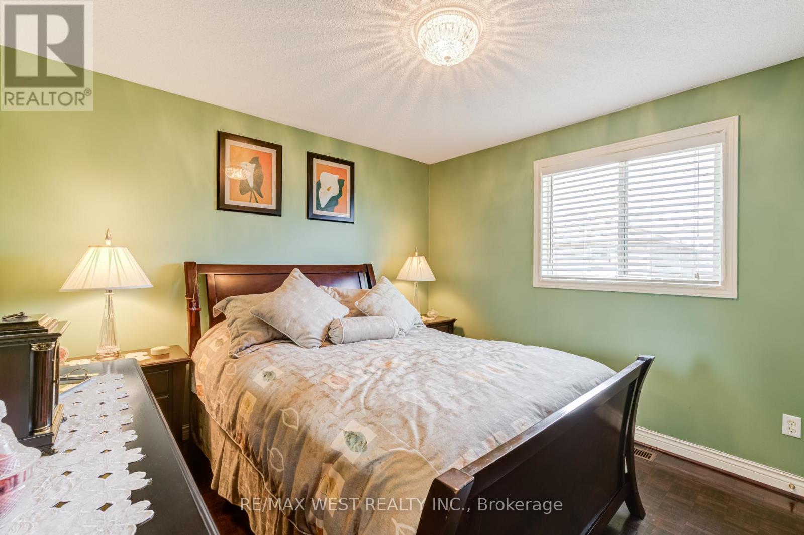 55 PAVIN CRESCENT - 25