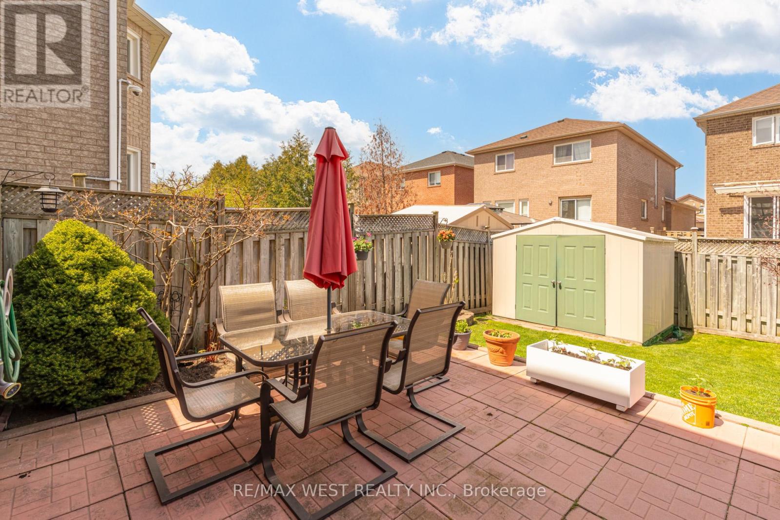 55 PAVIN CRESCENT - 31
