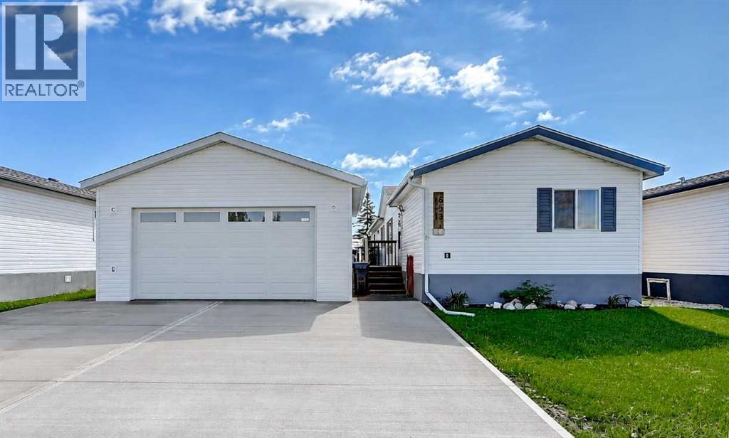 653 Carley Close - 1