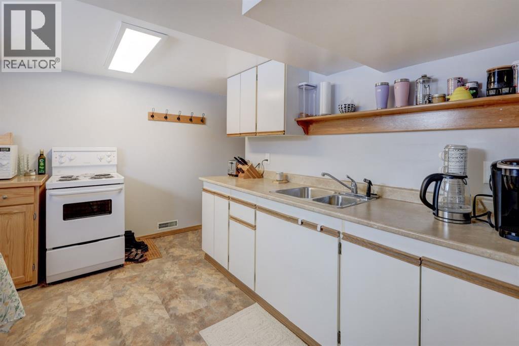 3432 3 Avenue NW - 33