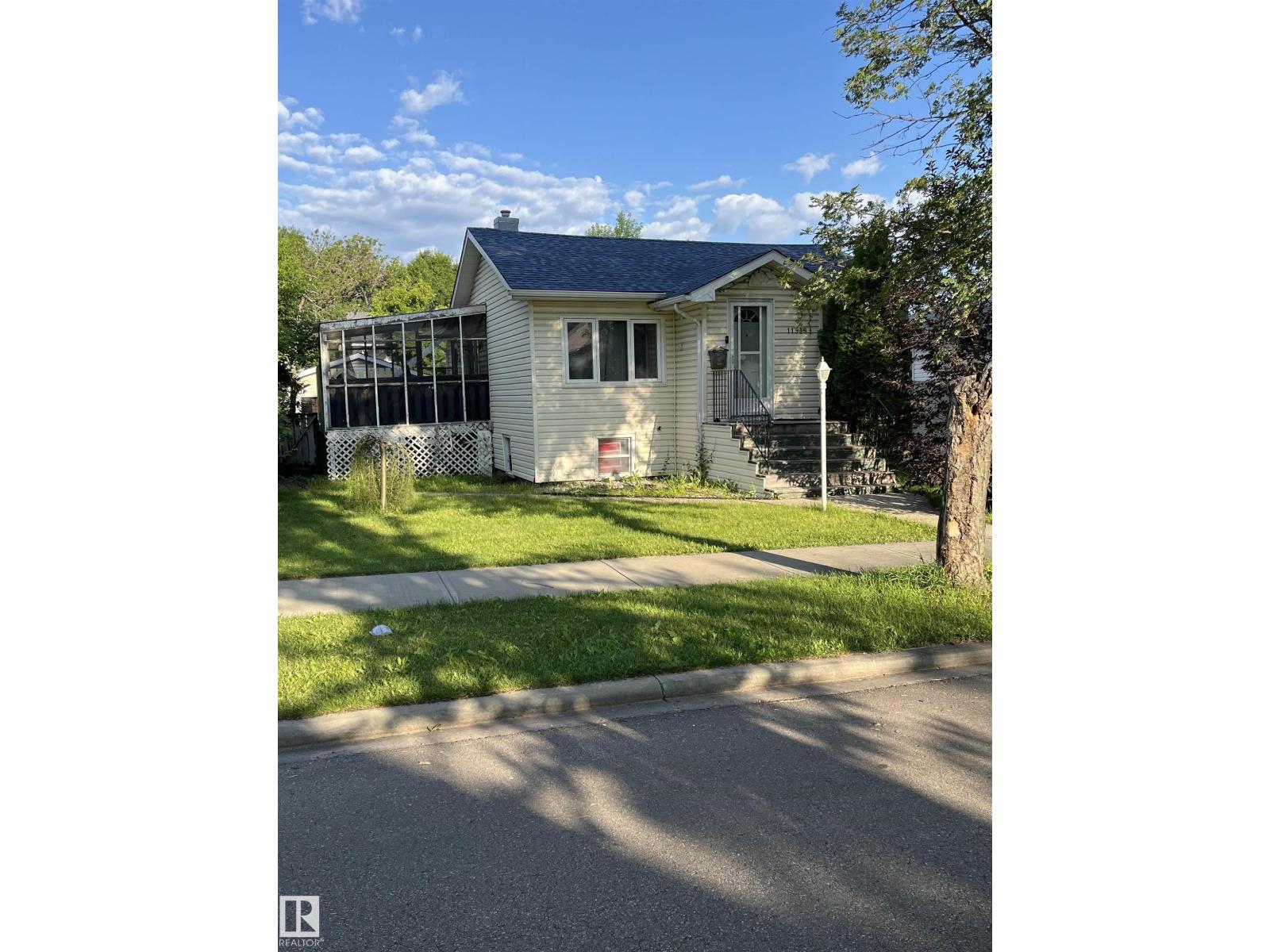 11938 70 NW - 2