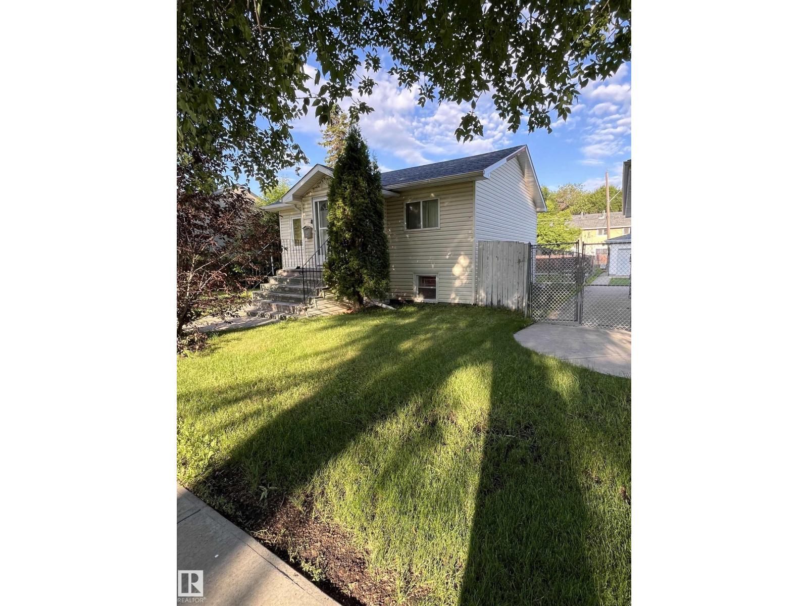11938 70 NW - 7