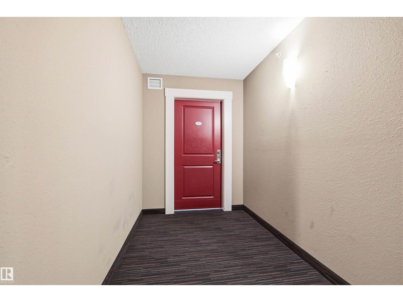 #435 5515 7 AV SW - 39