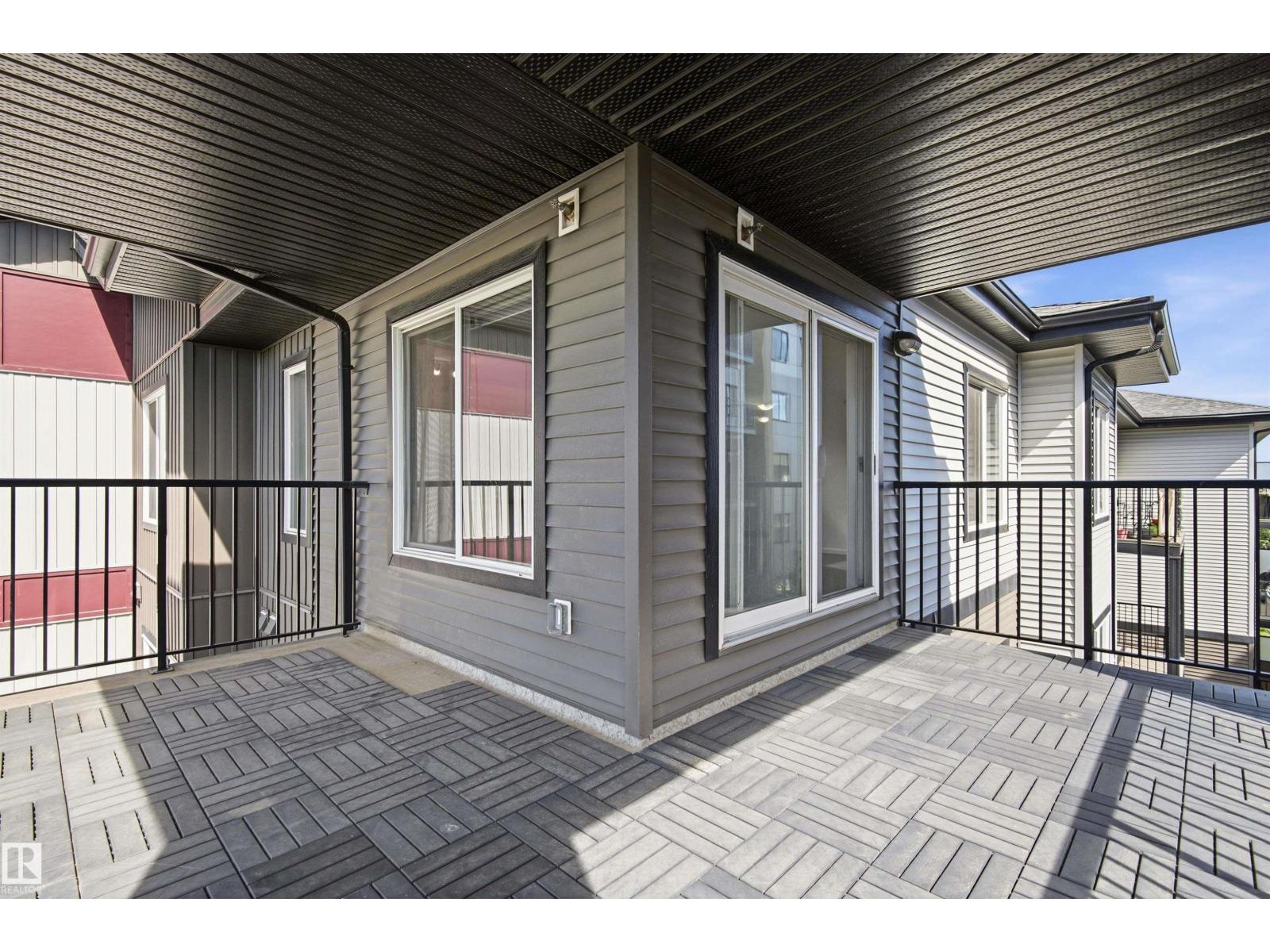 #435 5515 7 AV SW - 30