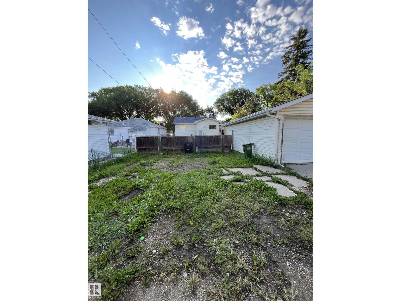 11938 70 NW - 20