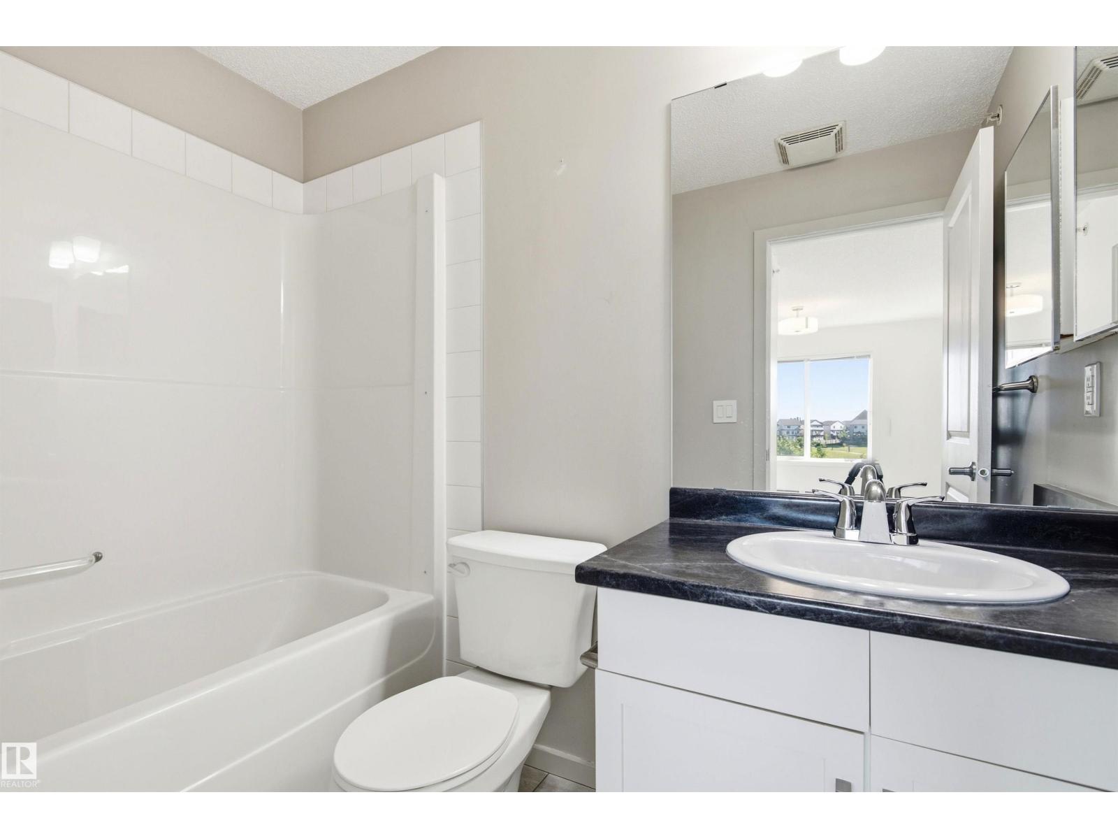 #435 5515 7 AV SW - 23