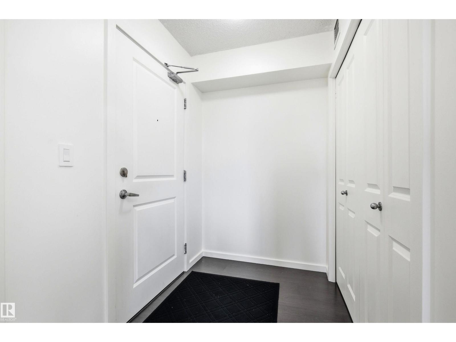 #435 5515 7 AV SW - 3