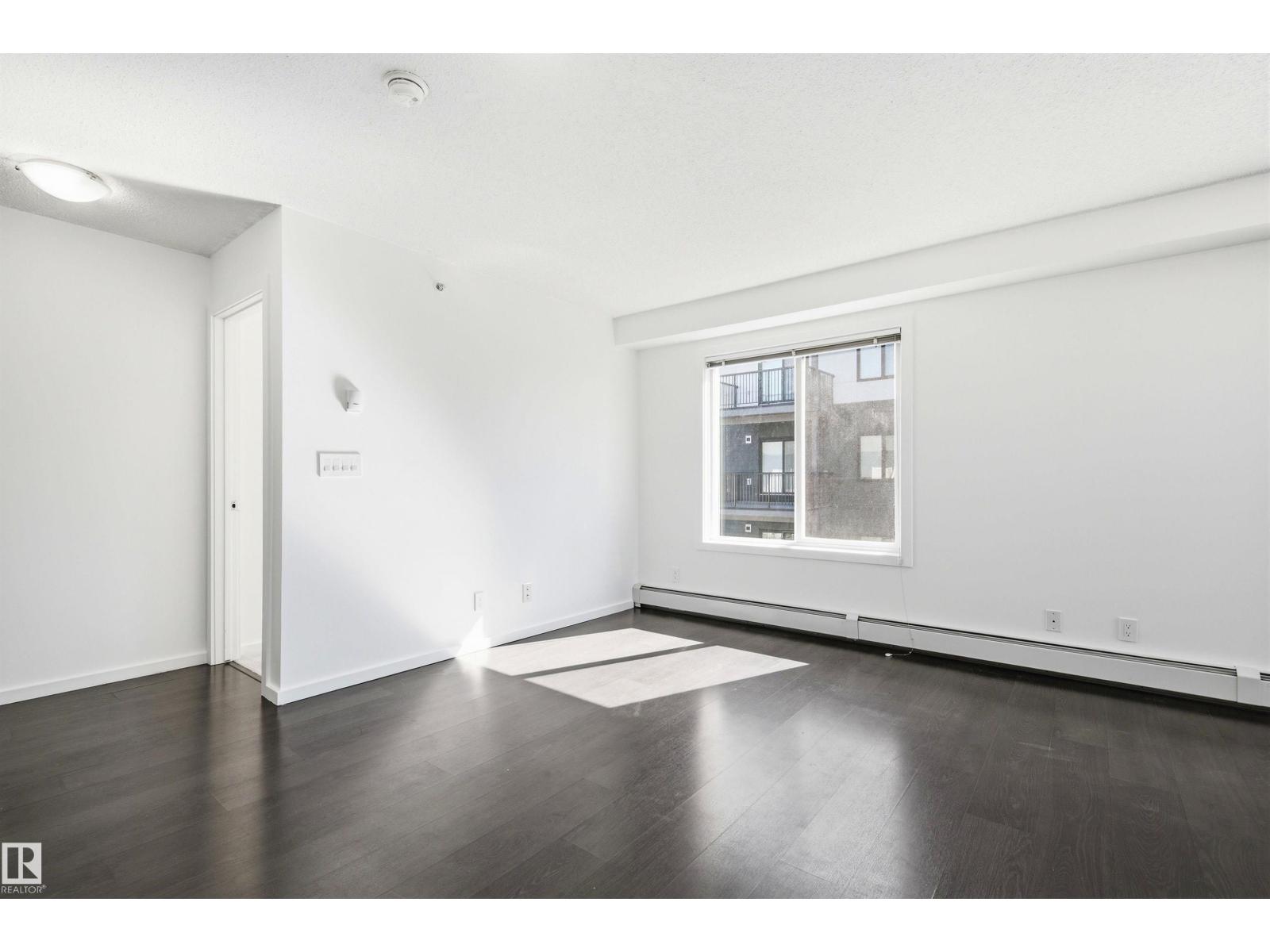 #435 5515 7 AV SW - 6