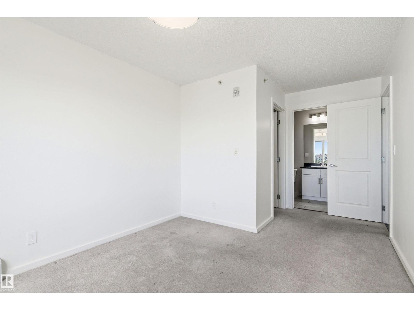 #435 5515 7 AV SW - 21