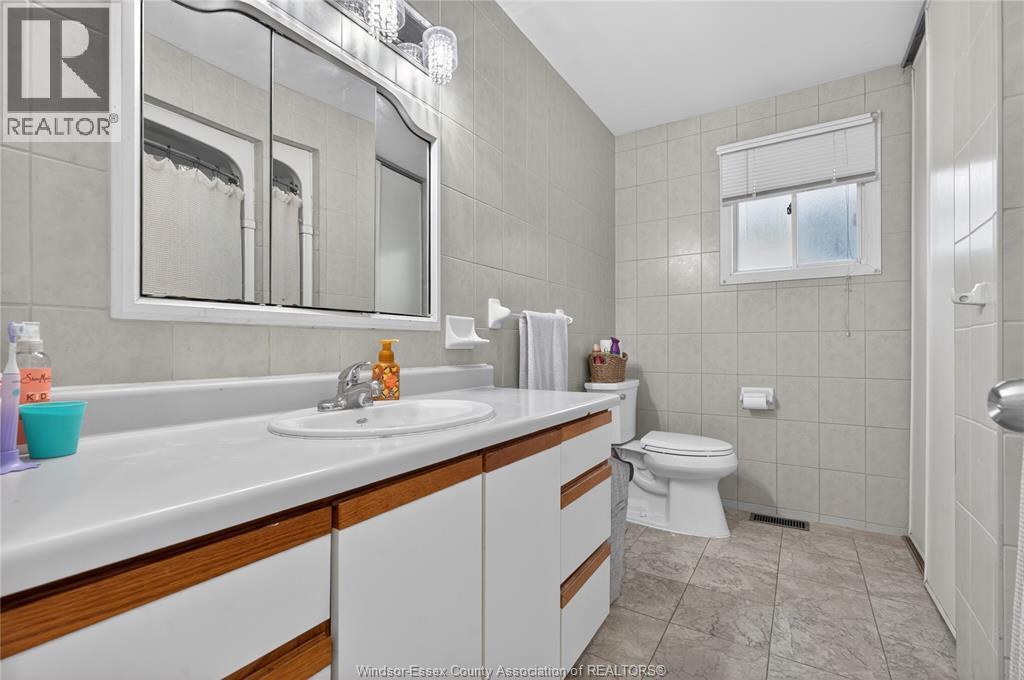 8492 Jerome - 16