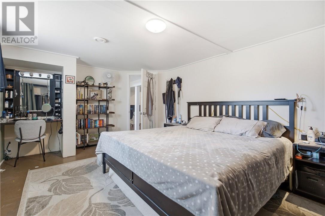 43 Shamess Crescent - 30