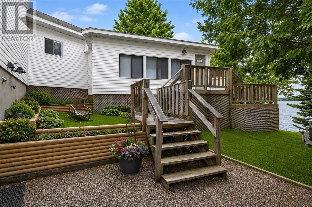 6 Eugenie Road - 3