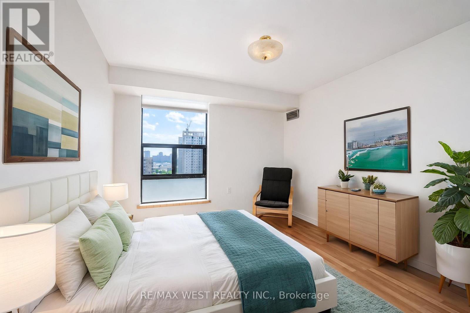 #1604 18 KNIGHTSBRIDGE ROAD - Image 7