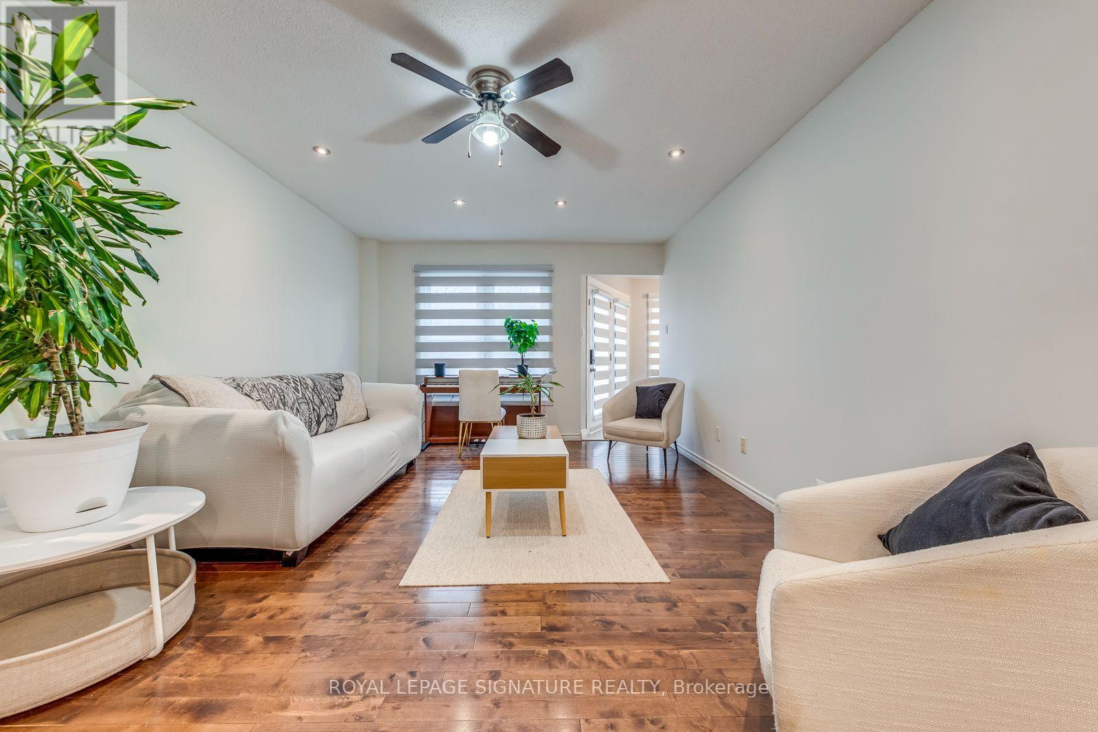 54 RANDOLF COURT - 10