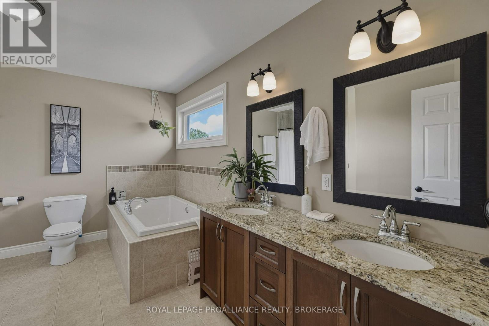 92 WINDERMERE BOULEVARD - 30