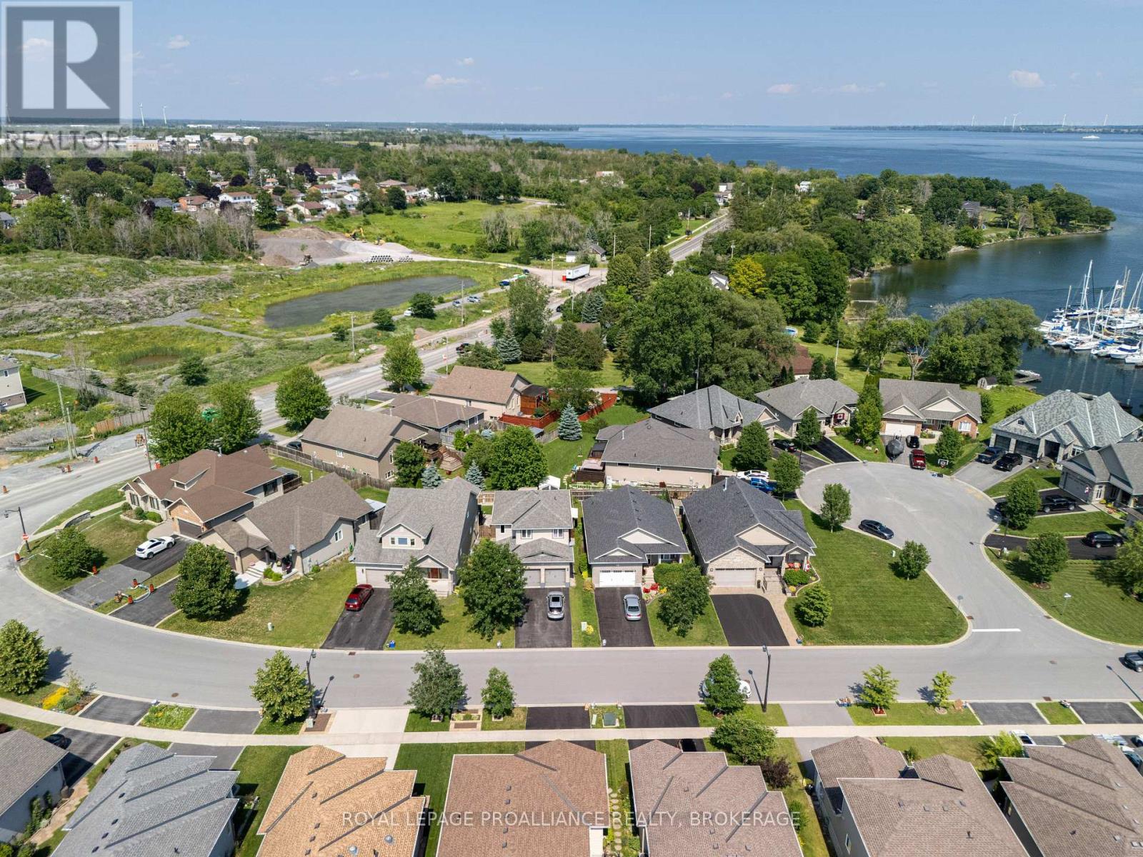 92 WINDERMERE BOULEVARD - 46