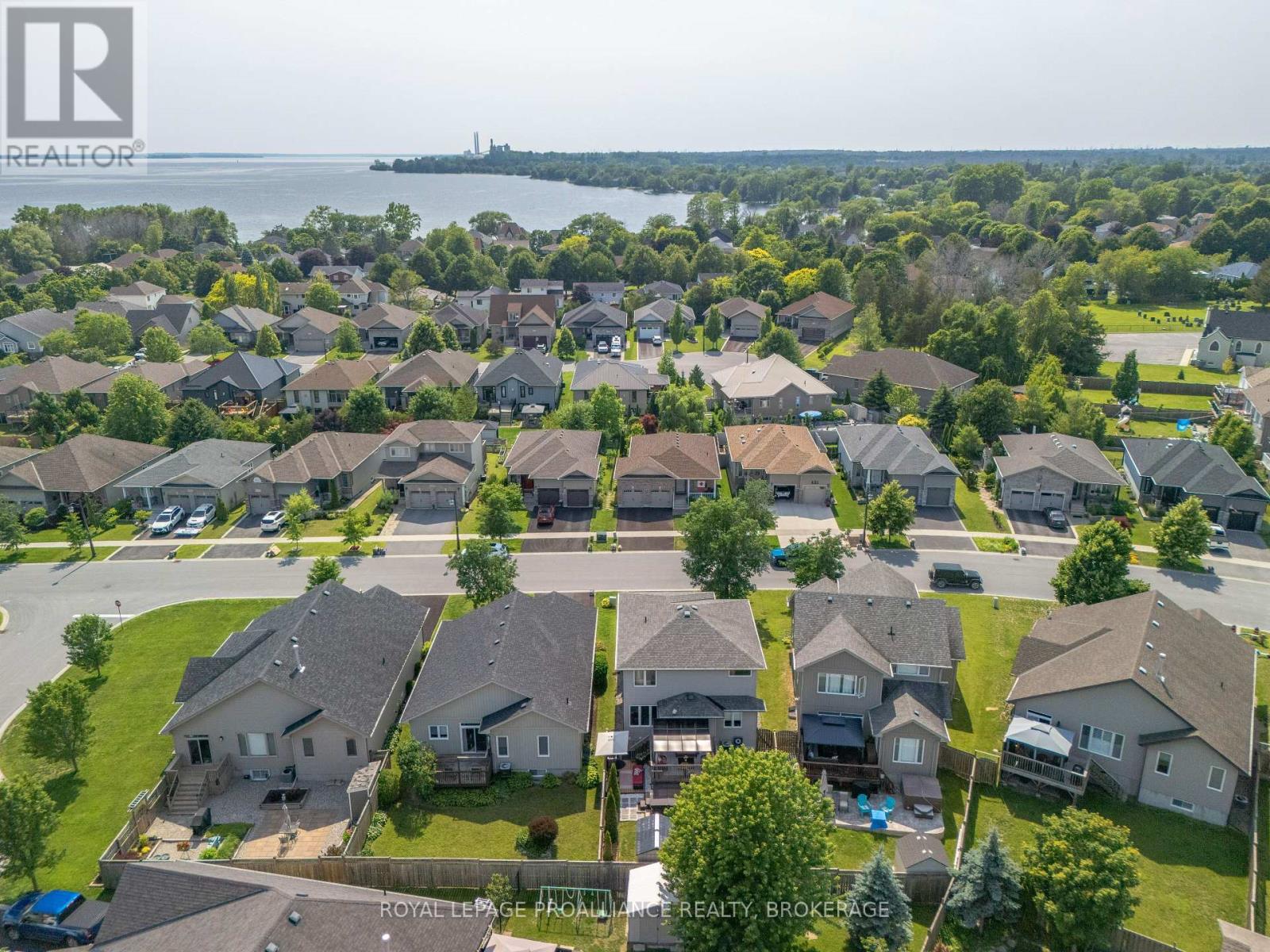 92 WINDERMERE BOULEVARD - 47