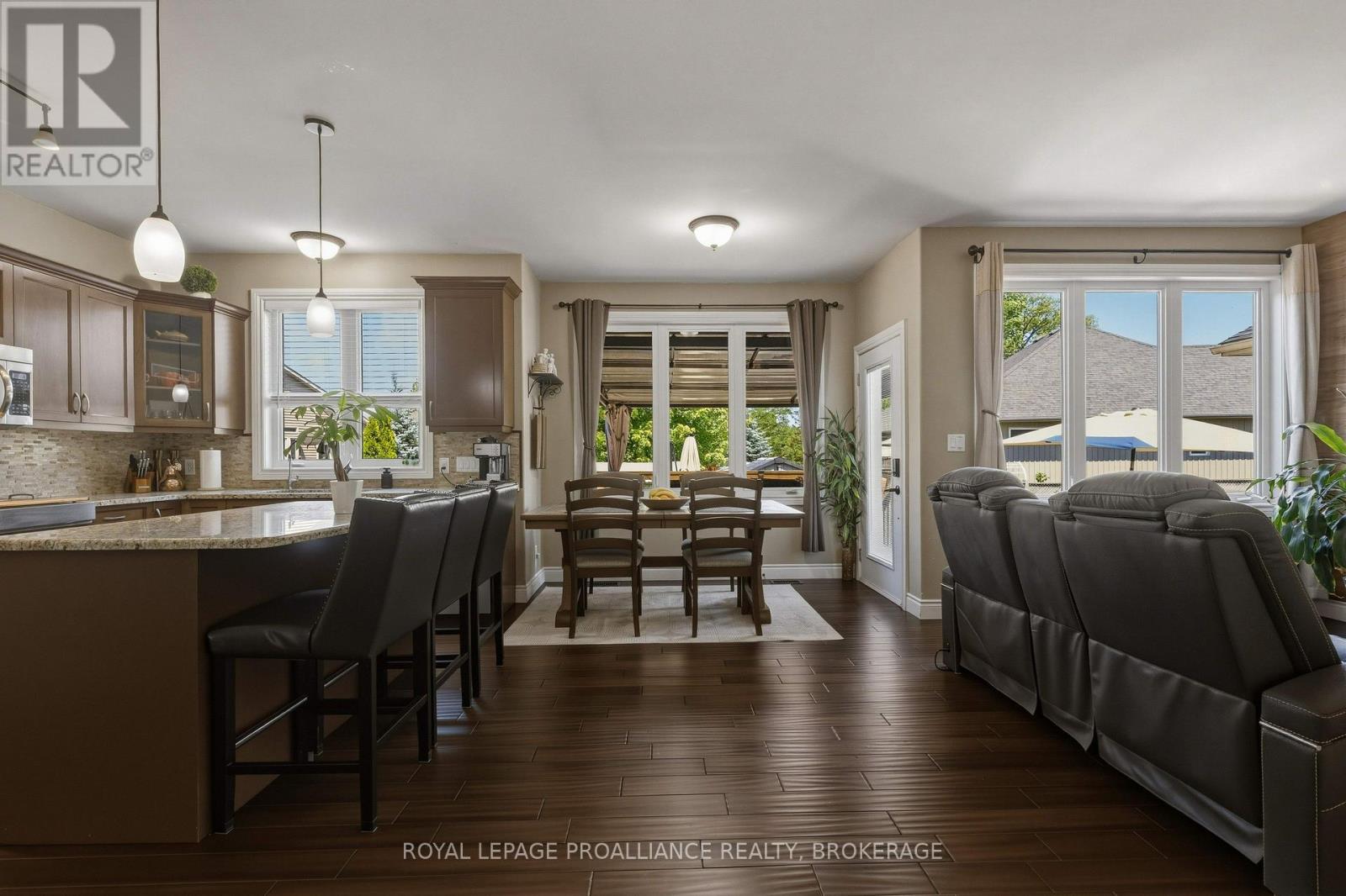 92 WINDERMERE BOULEVARD - 8