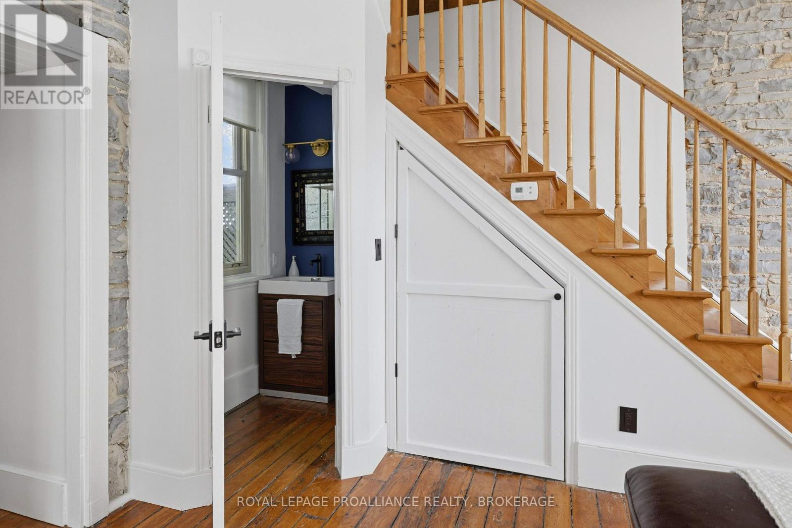 23 EARL STREET - 12