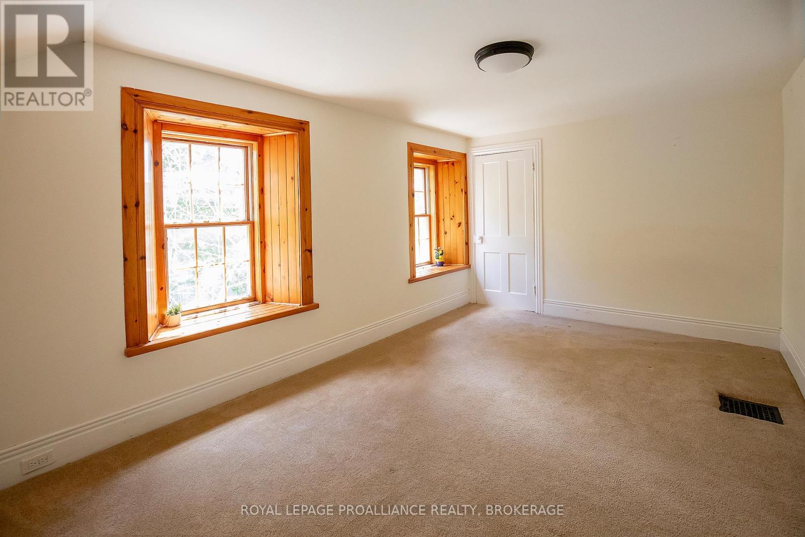 2345 HUGHES ROAD - 25