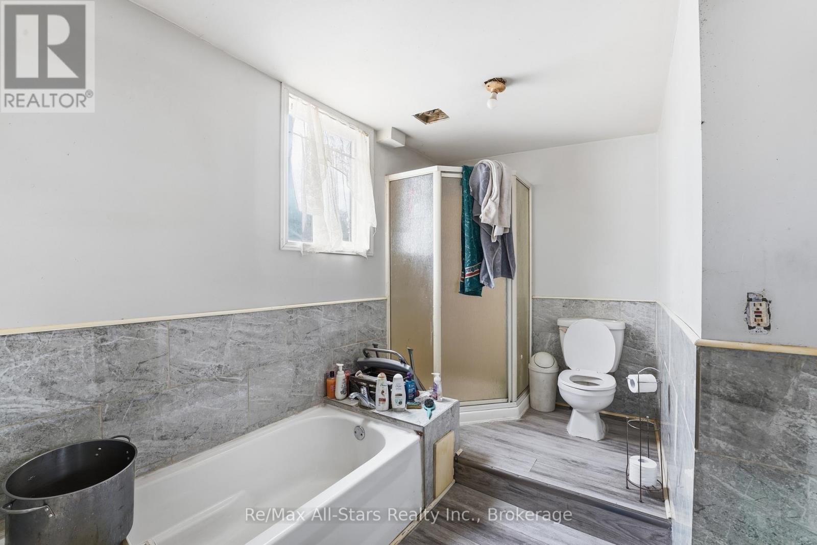 19 CHRISTOPHER STREET - 6