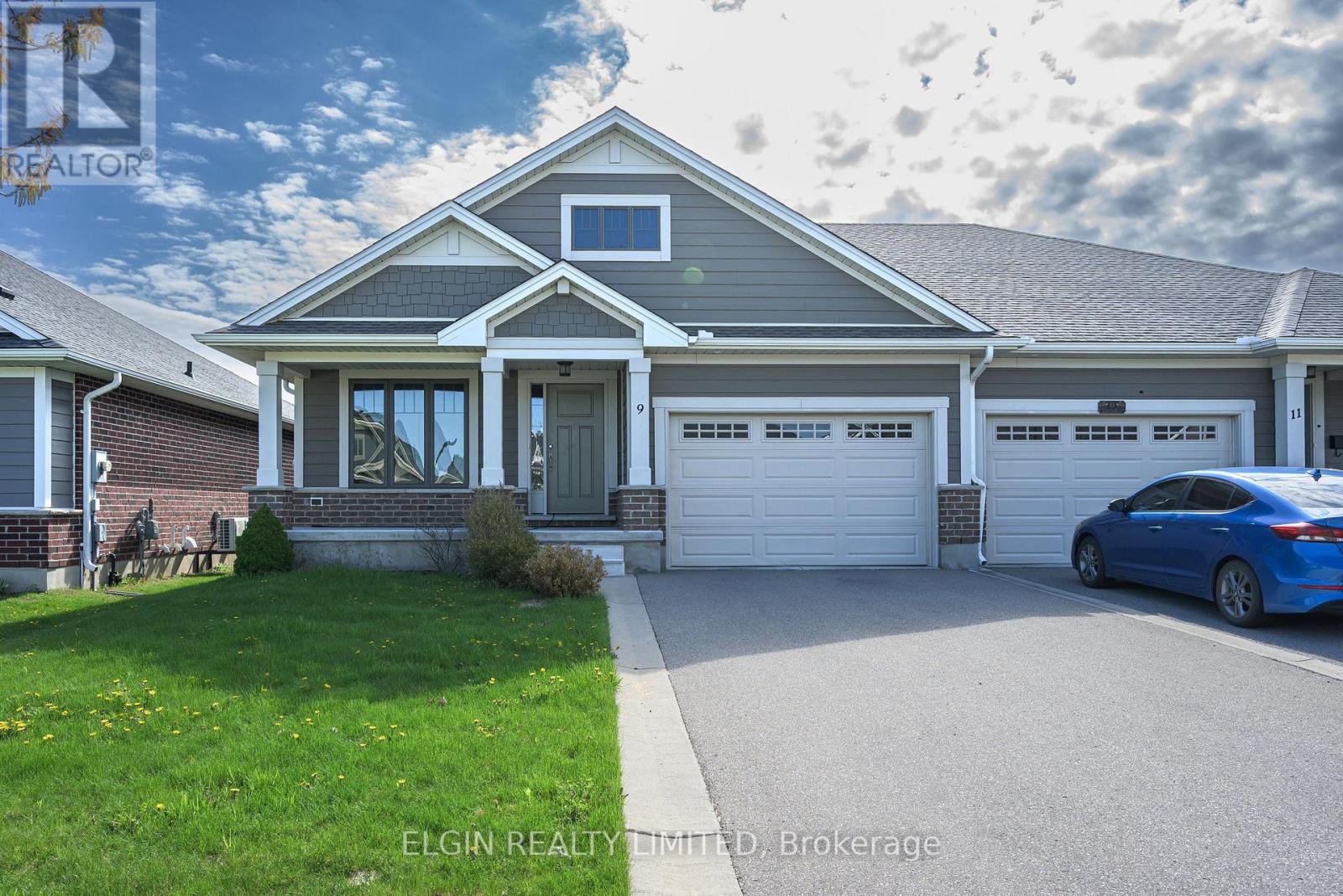 9 ASHBERRY PLACE - 1