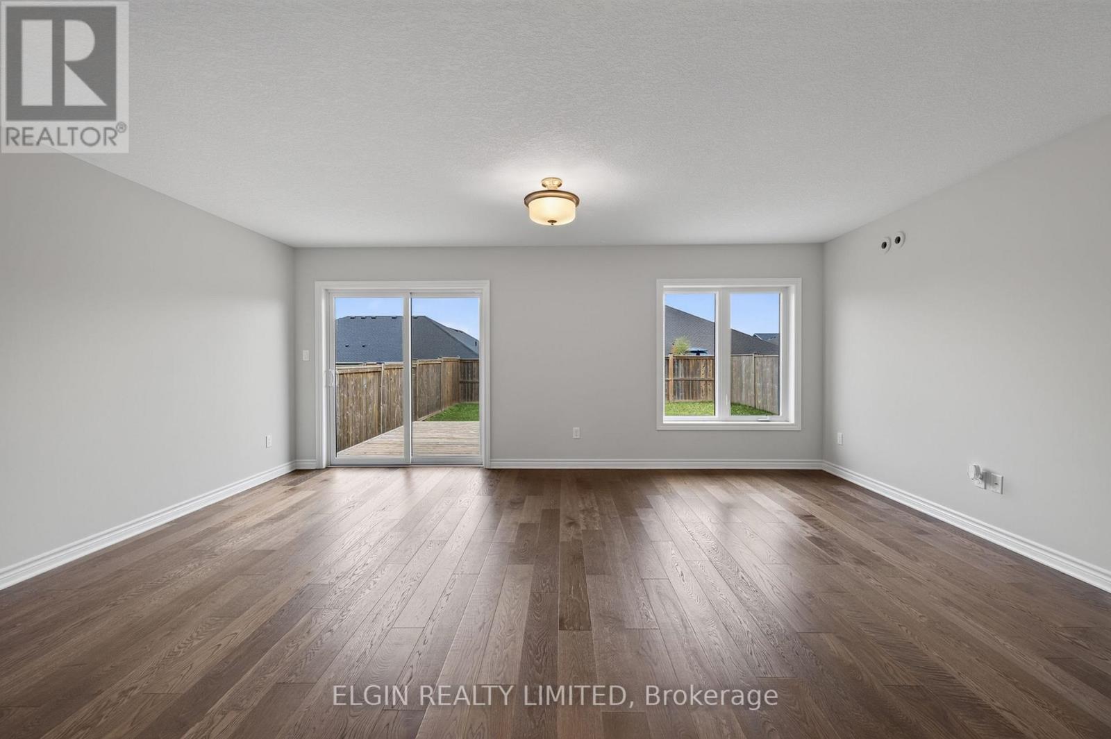 9 ASHBERRY PLACE - 11
