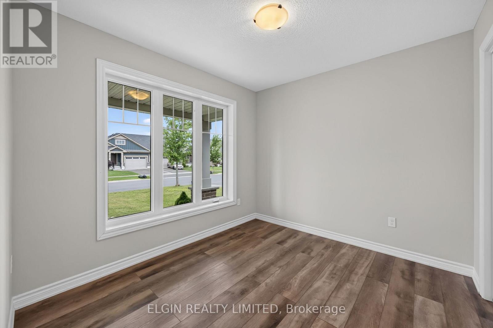 9 ASHBERRY PLACE - 19