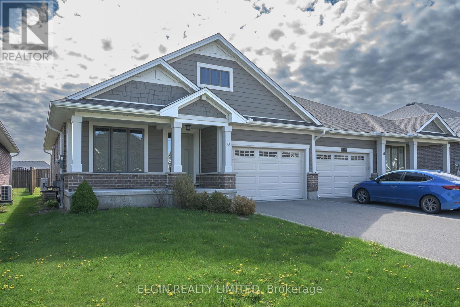 9 ASHBERRY PLACE - 2