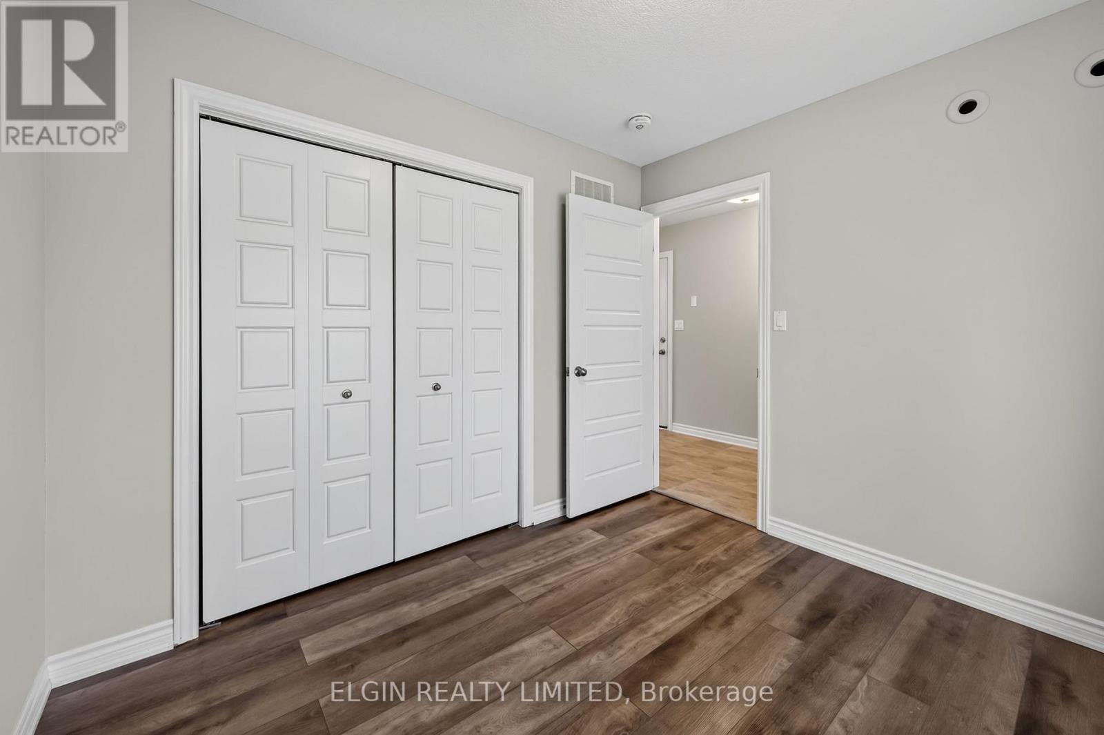 9 ASHBERRY PLACE - 20