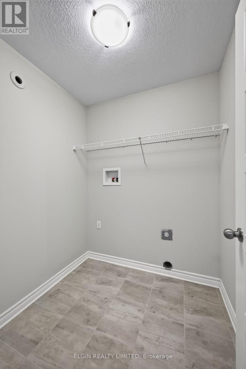 9 ASHBERRY PLACE - 23