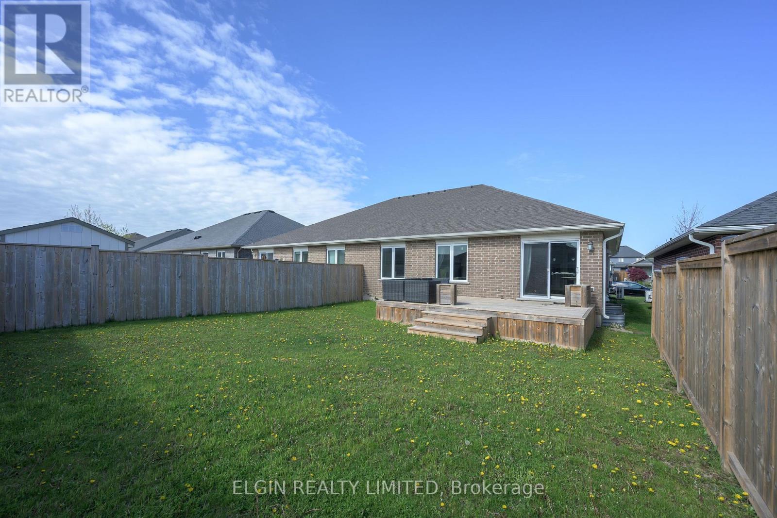 9 ASHBERRY PLACE - 5