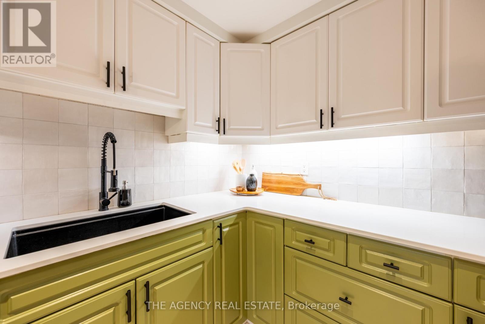#70 470 WILKINS STREET - 14