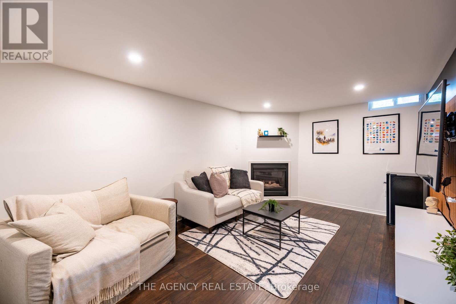 #70 470 WILKINS STREET - 27