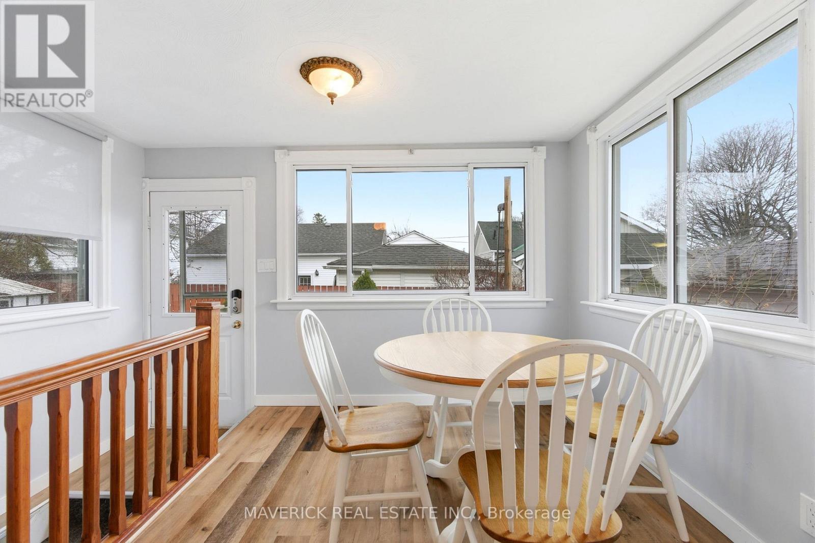 181 PICTON STREET W - 19