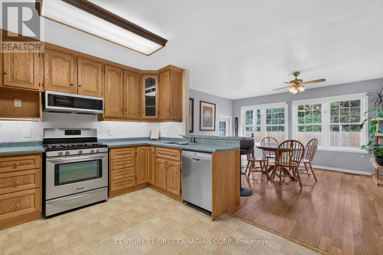 11 CORNELL CRESCENT - 14