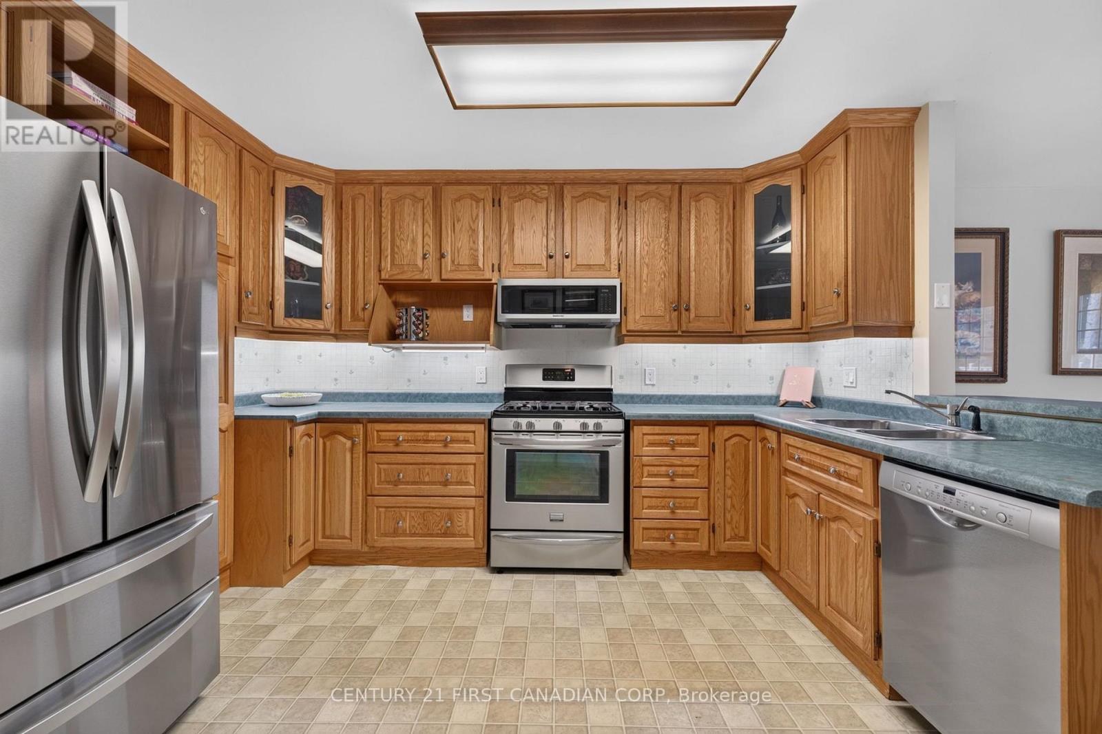 11 CORNELL CRESCENT - 15