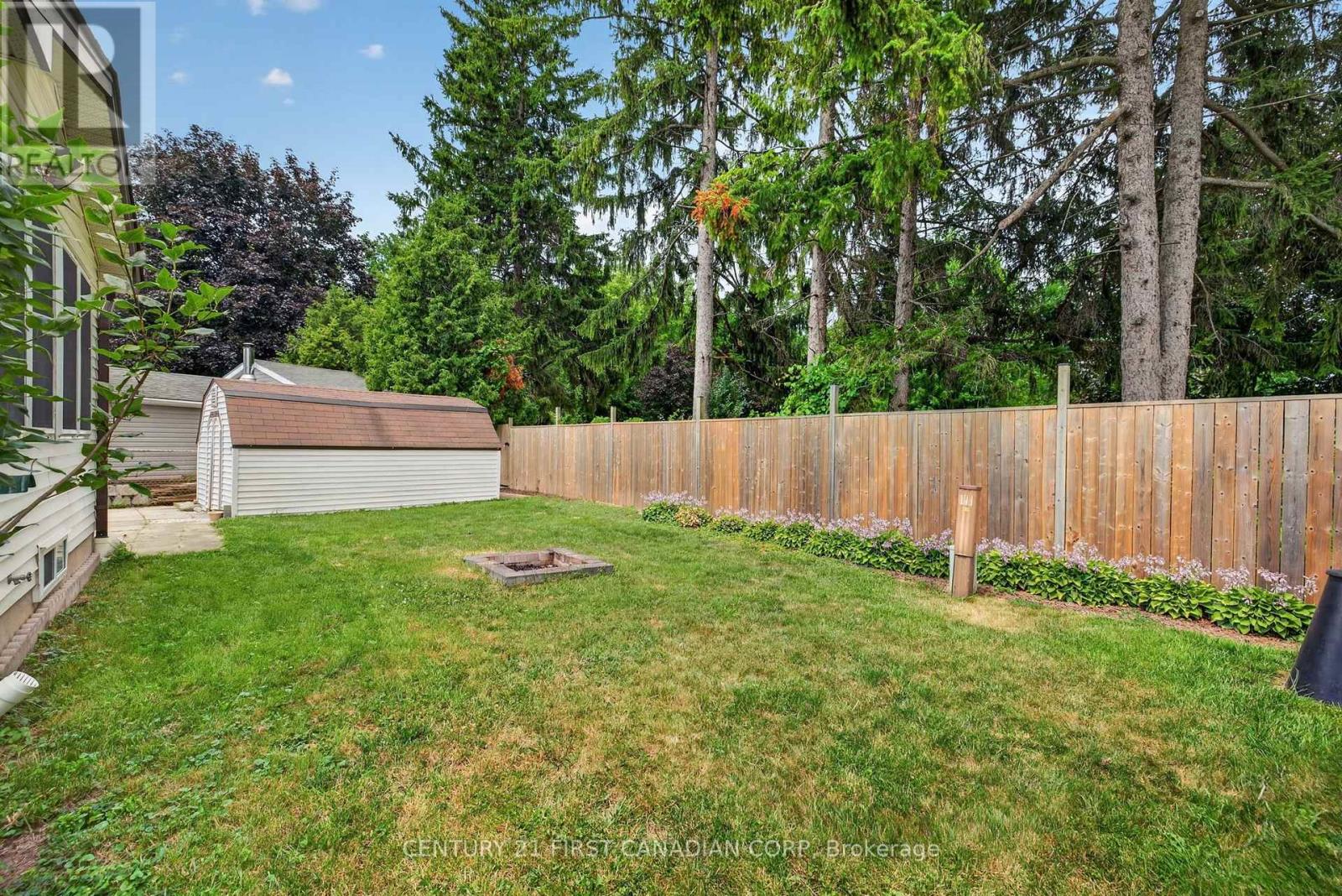 11 CORNELL CRESCENT - 26