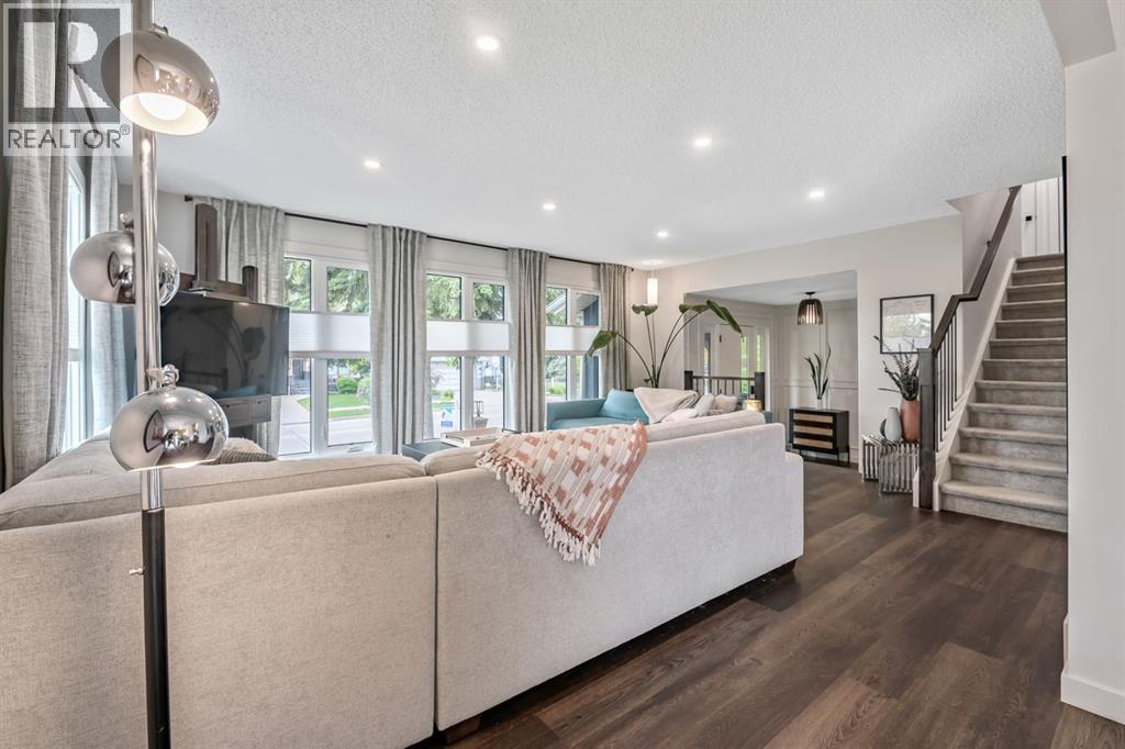 263 Silvergrove Place NW - 10