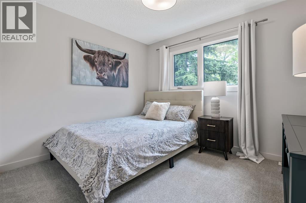 263 Silvergrove Place NW - 39
