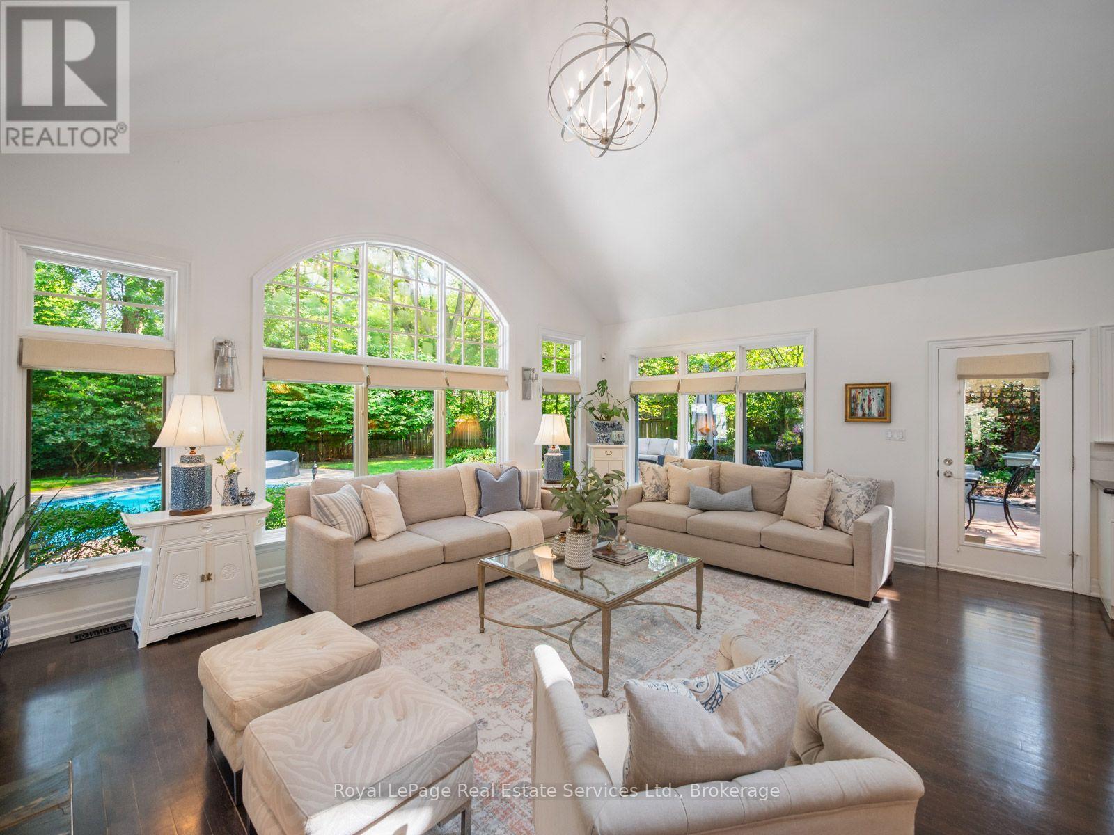 2160 AINTREE TERRACE - Image 12