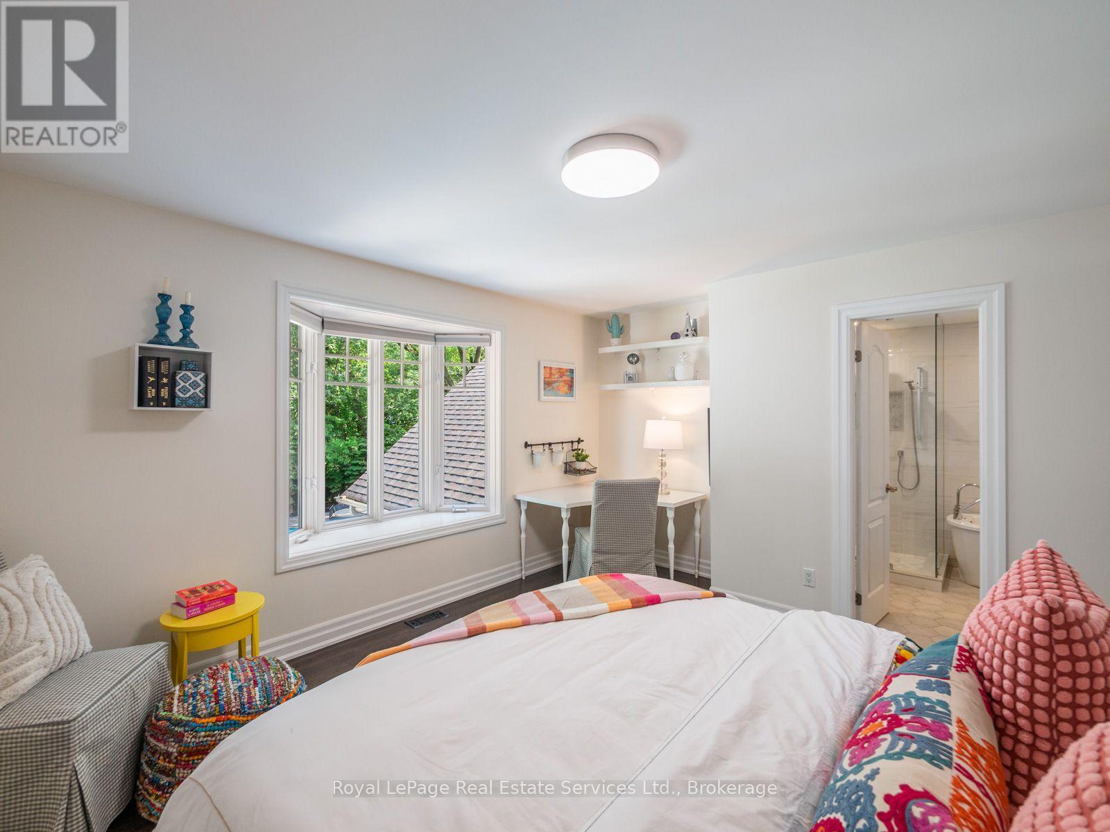 2160 AINTREE TERRACE - Image 28
