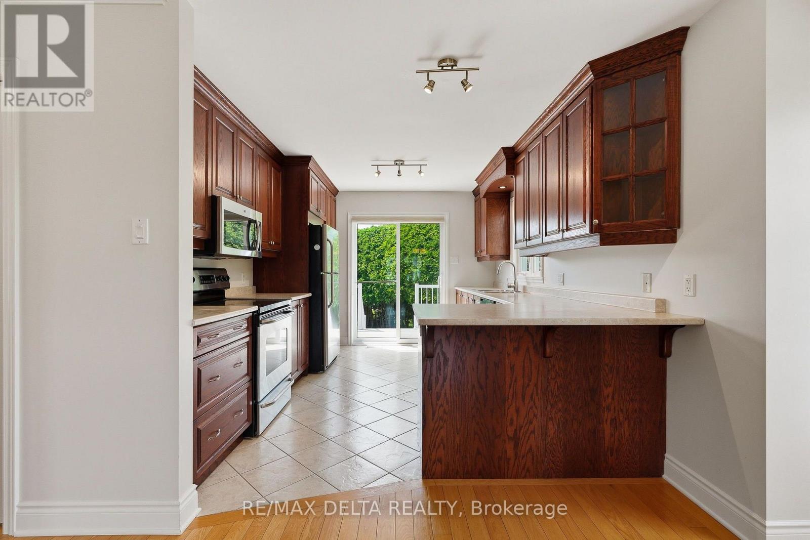131 CALEDONIA ROAD - 13