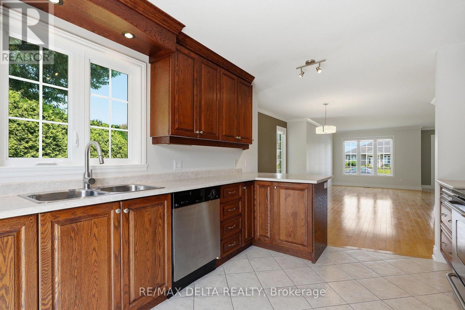 131 CALEDONIA ROAD - 14
