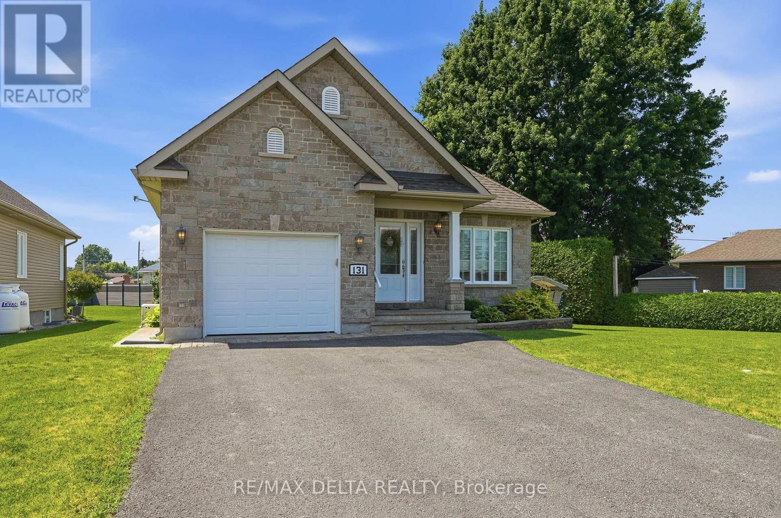 131 CALEDONIA ROAD - 2