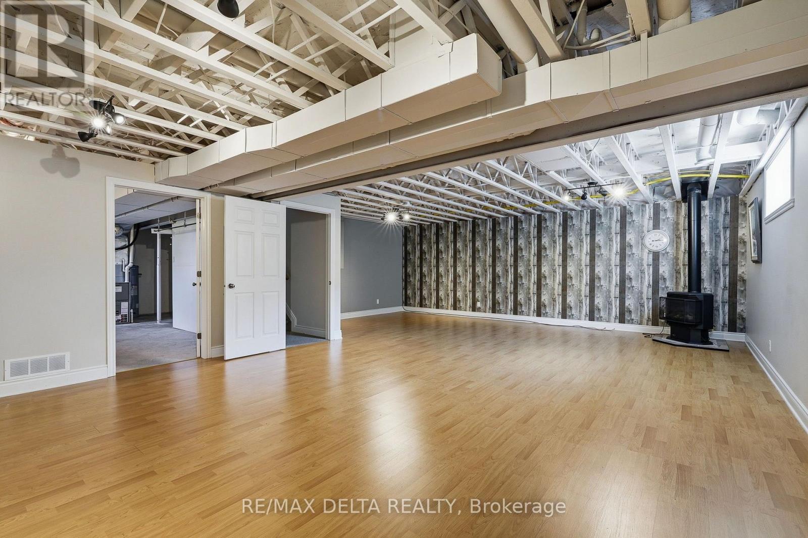 131 CALEDONIA ROAD - 24