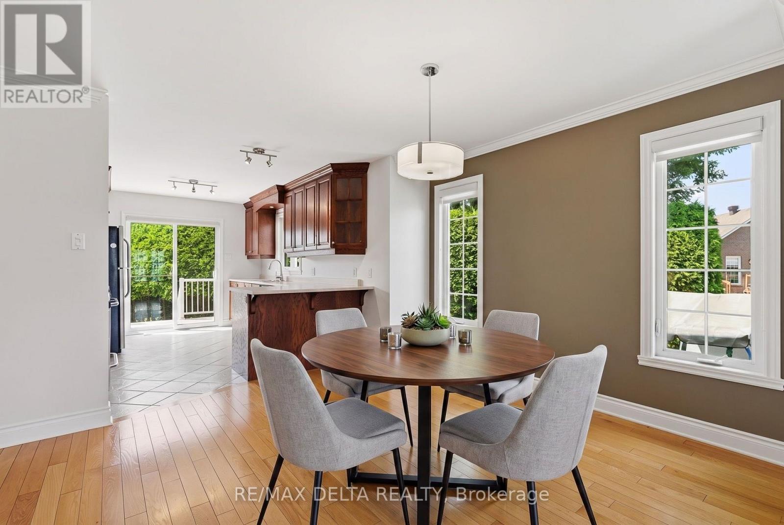 131 CALEDONIA ROAD - 8