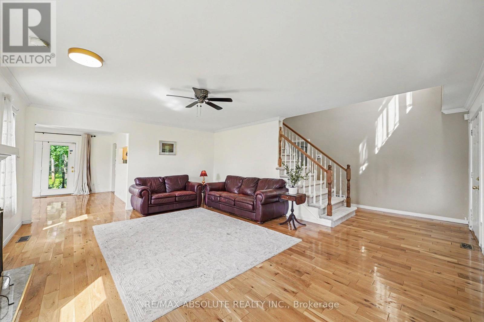 8306 BANK STREET - 6