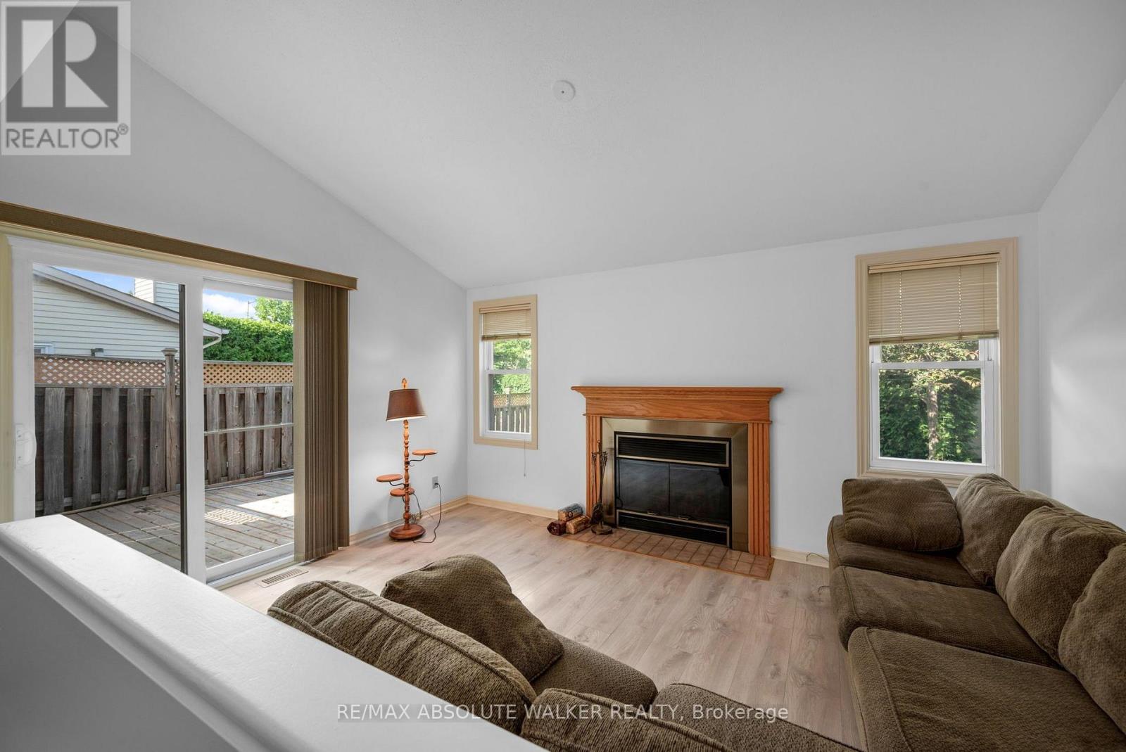 1889 ROSEWIND COURT - 23