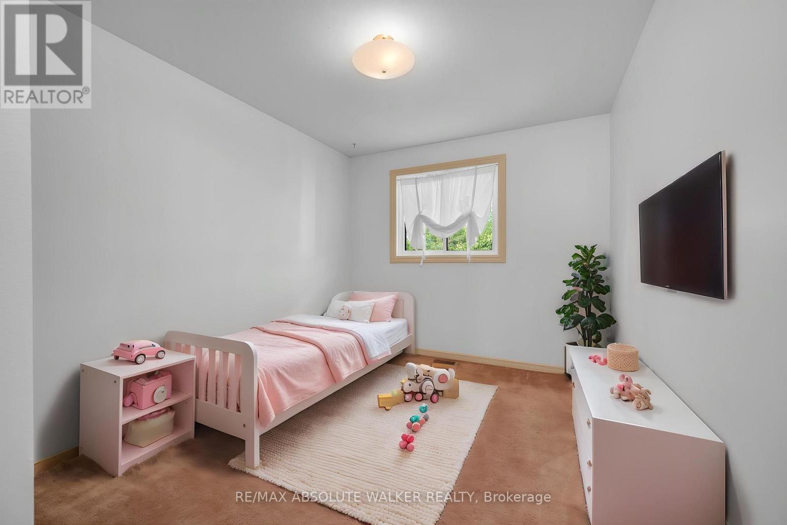 1889 ROSEWIND COURT - 32